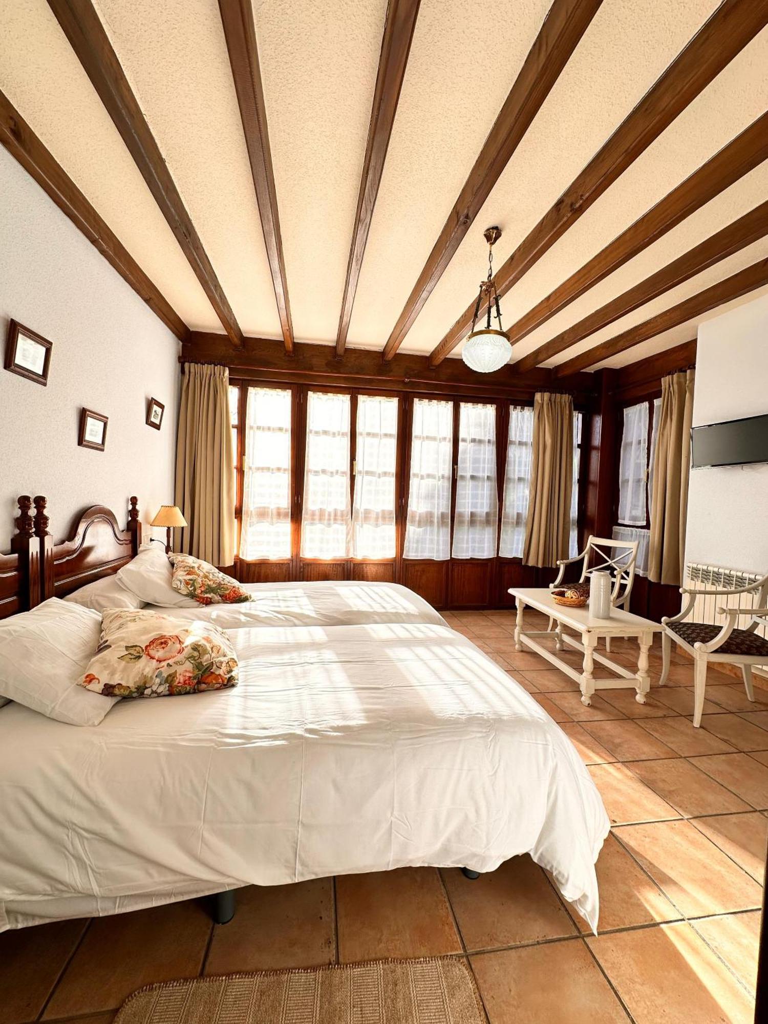 La Nozal De La Pena Guest House Villaviciosa  Ngoại thất bức ảnh